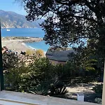 Casa Chiara With Terrace And Sea View 蒙特罗索阿尔马雷