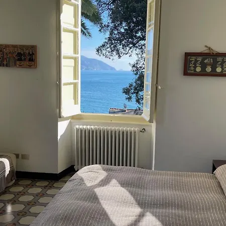 Casa Chiara With Terrace And Sea View 몬테로소 알 마레