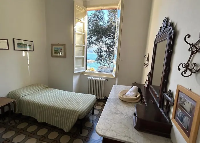 Casa Chiara With Terrace And Sea View Apartment Monterosso al Mare
